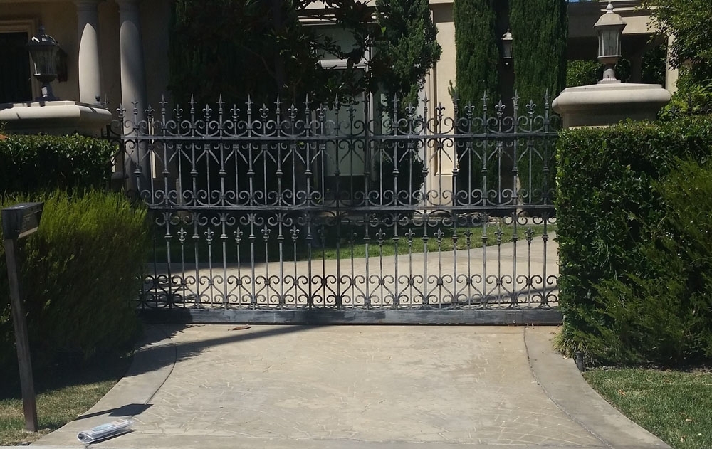 Cast Iron Ornamented Gate