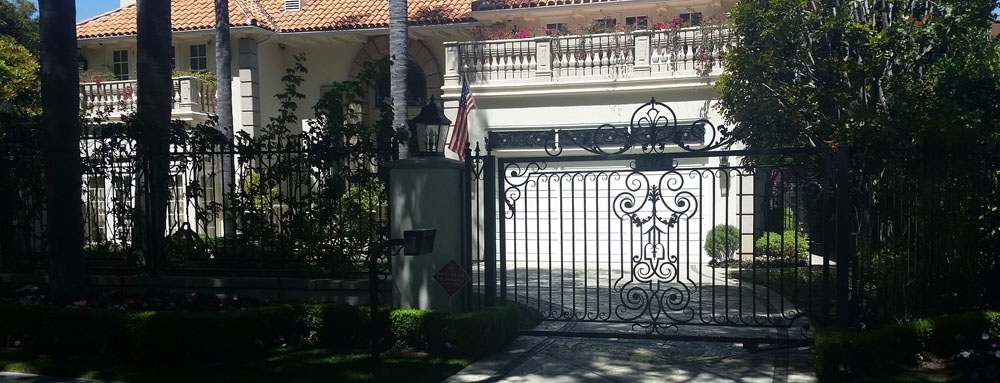 Fence and Gate near Alpine Dr
