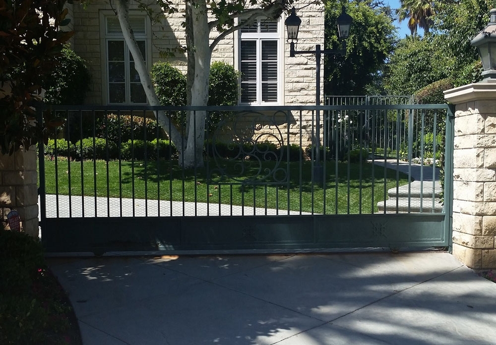 Simple Iron Gate