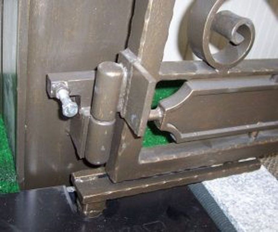 Hinge and arm