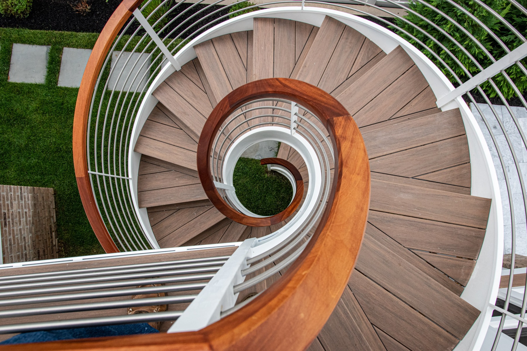 Designer-Helical-Staircase-14
