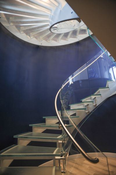 Glass-Stair-4