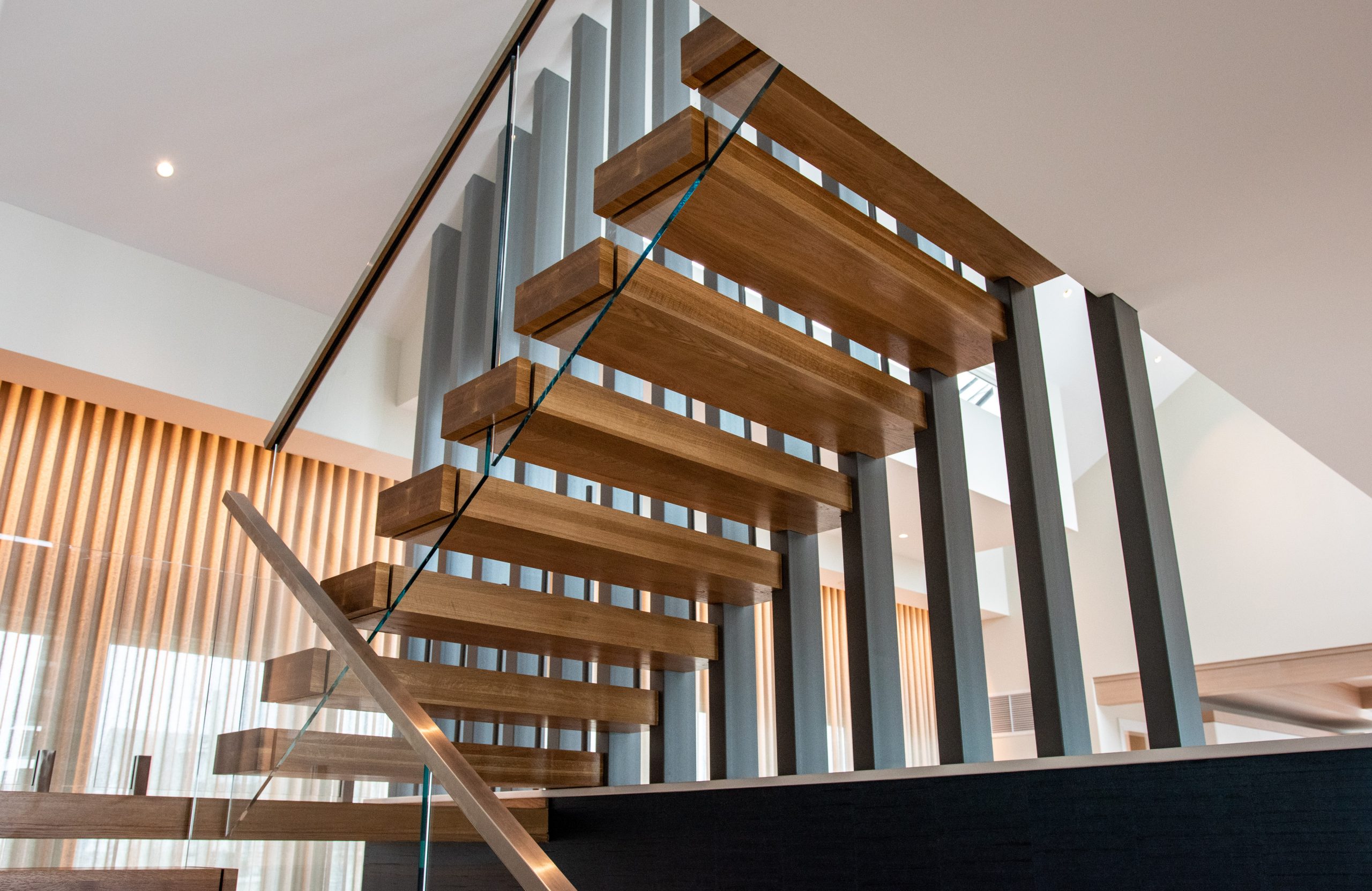 Cantilever Louver Staircase with glass