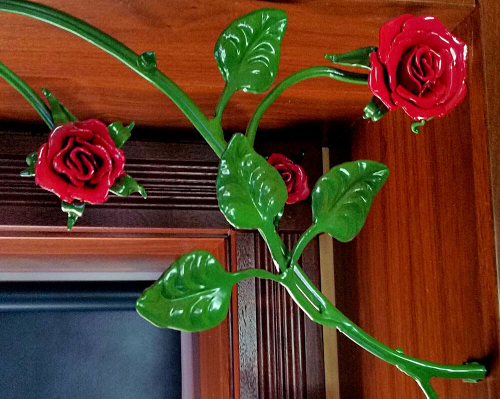 Iron Rose Shelf Detail